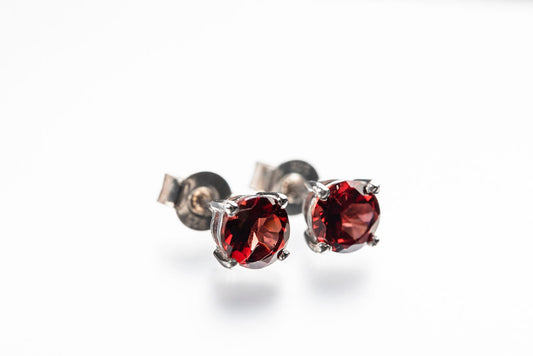 Sterling Silver Garnet stud earrings